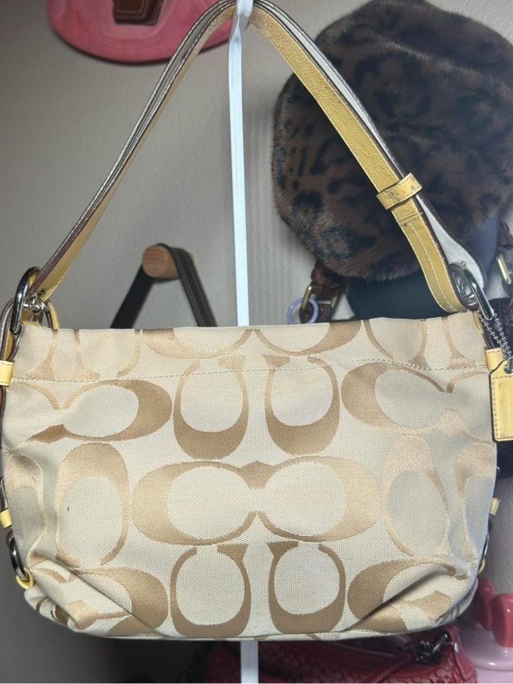 Y2K yellow Tan and brown Coach shoulder bag 2006 Beautiful yellow interior